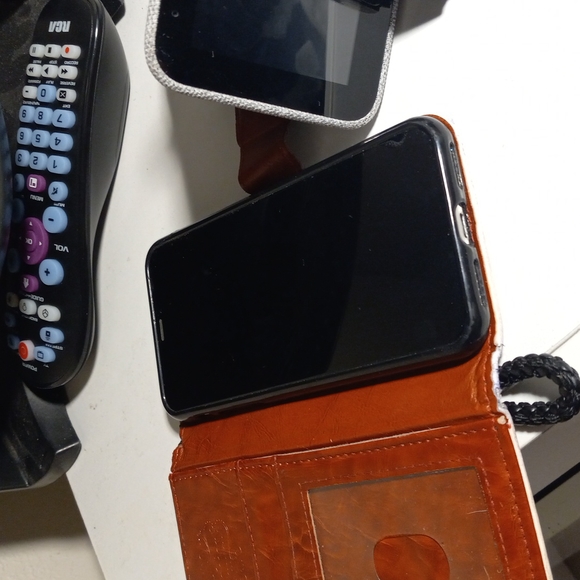 MARTELL watch-clasic, I phone 5 with case - Picture 2 of 2